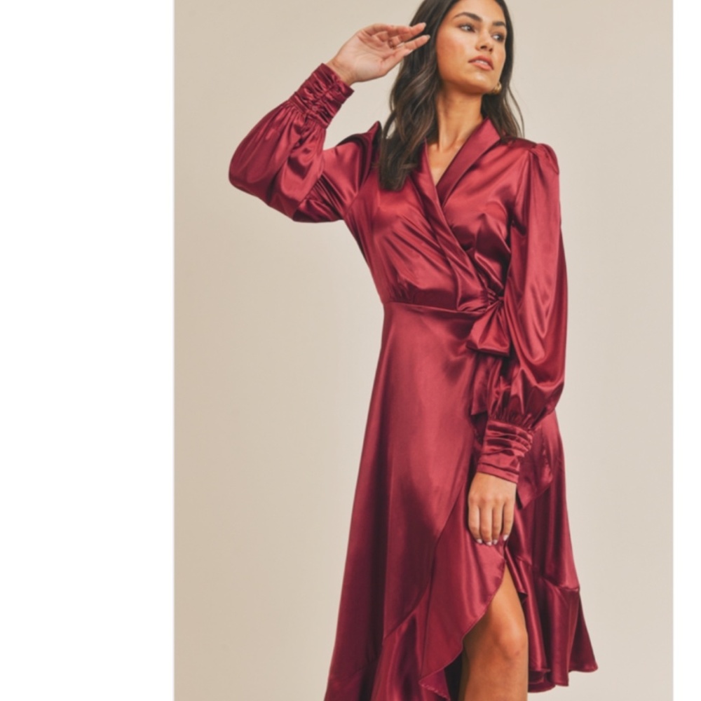 NWT Lush Ruffled Satin Wrap Dress - Picture 3 of 5
